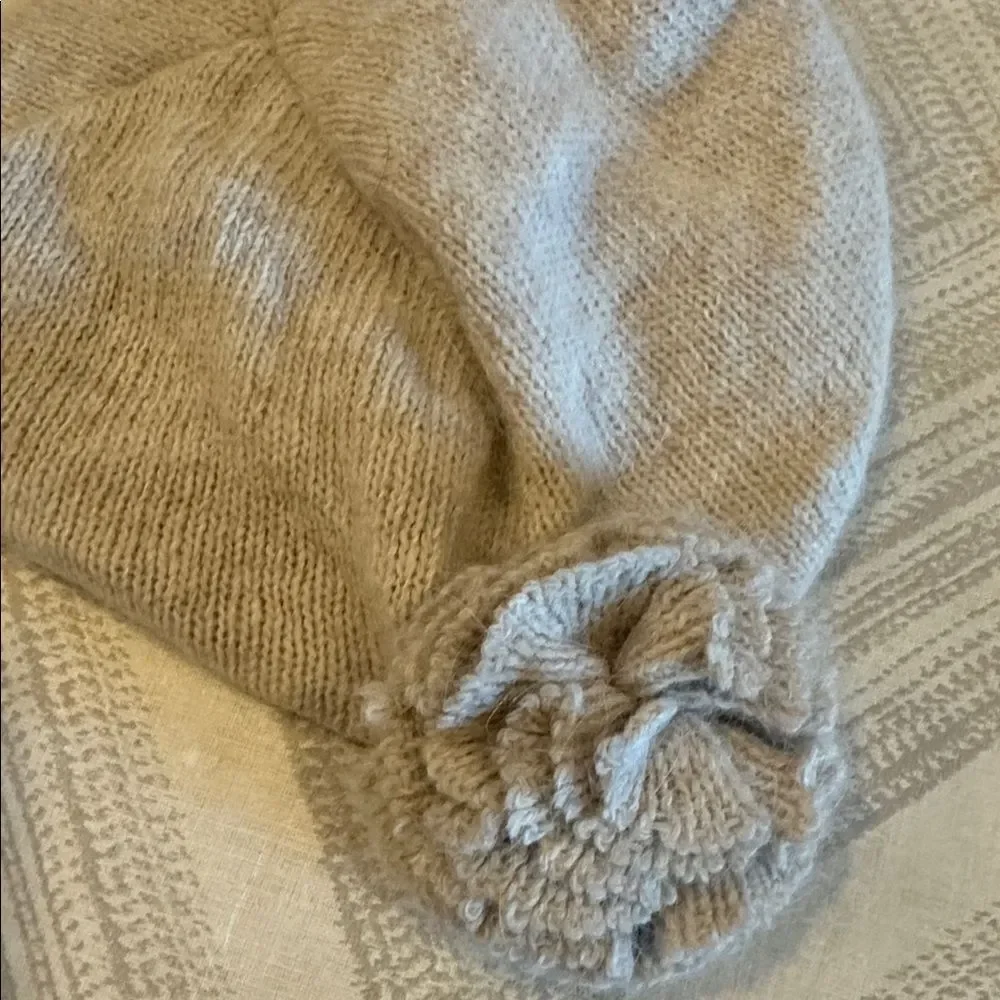 H&M Cream Knit Winter Beret and Gloves with Flower Matching Set